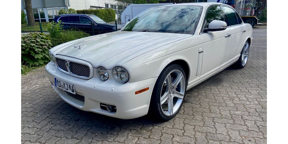 Jaguar XJ8 72.400 km 27.800 &euro; Hamburg 22419