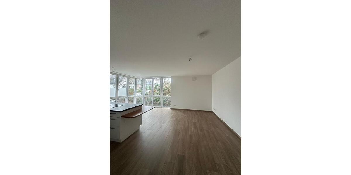Erdgeschoßwohnung Hamburg Altona - 2.5 Zimmer, 95 m&sup2;, 1.750&euro; | Angebot:24815506