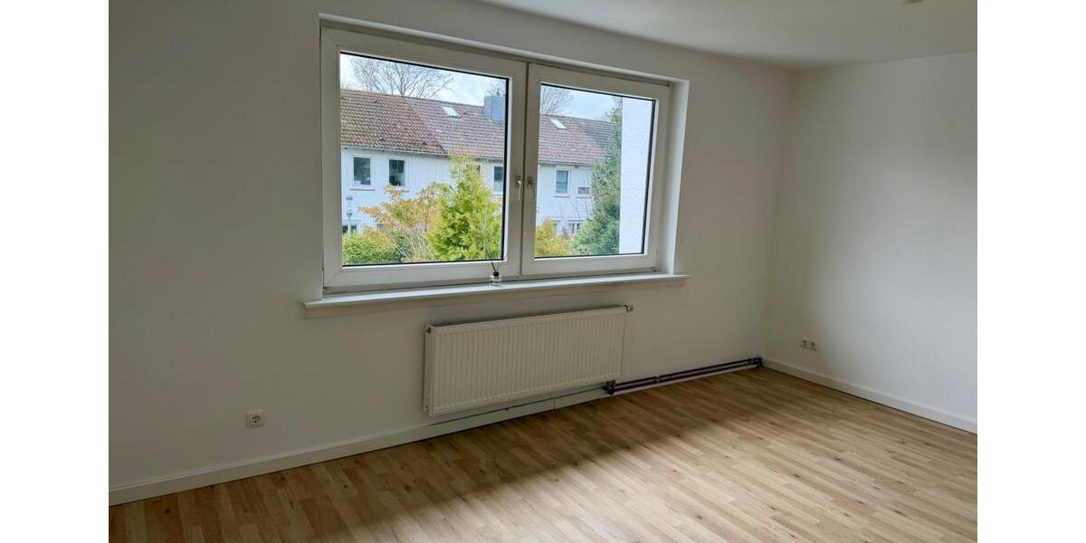 Reihenhaus Hamburg Langenhorn - 3 Zimmer, 70 m&sup2;, 350.000&euro; | Angebot:25392457