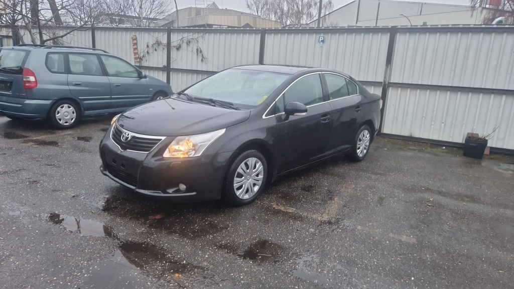 Toyota Avensis 187.000 km 4.999 &euro; Hamburg 20539