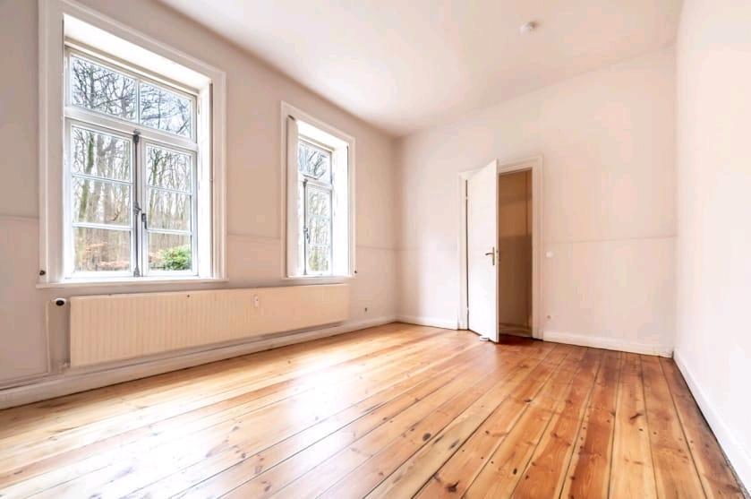 Erdgeschoßwohnung Pinneberg - 5 Zimmer, 153 m&sup2;, 1.800&euro; | Angebot:25872551