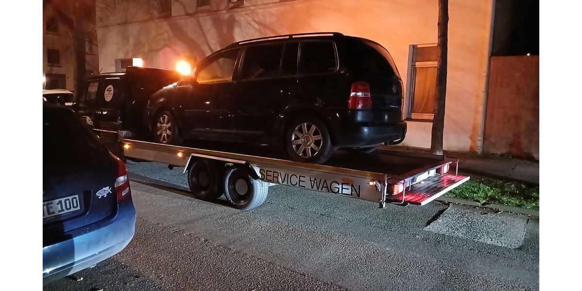 VW Touran 300.000 km 3.000 &euro; Hamburg 20357