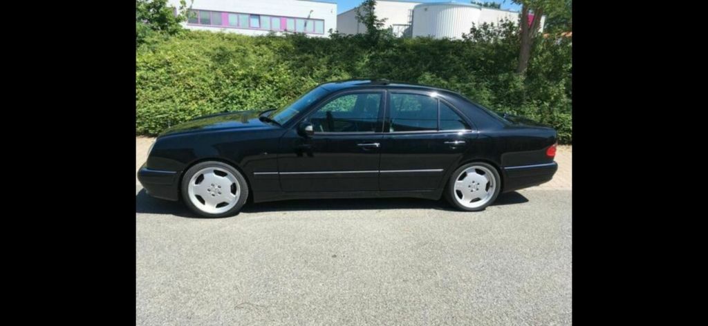 Mercedes-Benz E 60 AMG 210.000 km 44.560 &euro; Hamburg 22457