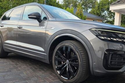 VW Touareg 140.000 km 38.380 &euro; Hamburg 22113