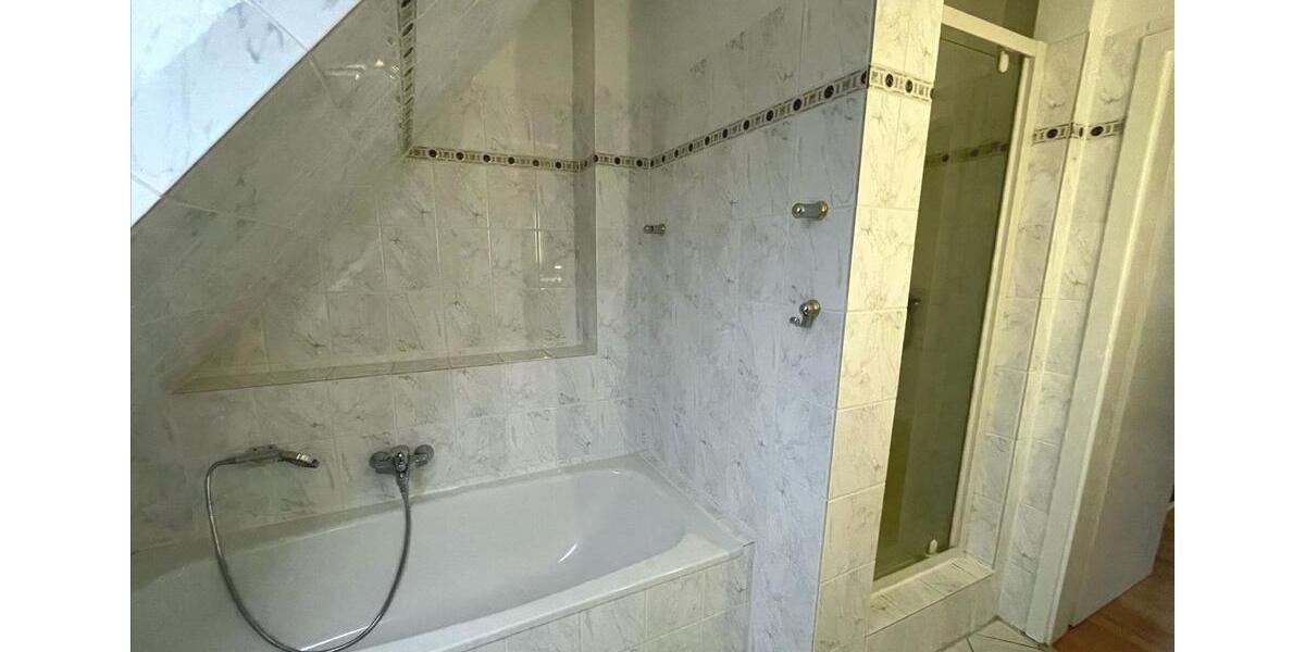 Dachgeschoßwohnung Hamburg Eimsbüttel - 3 Zimmer, 115 m&sup2;, 1.491&euro; | Angebot:25308027