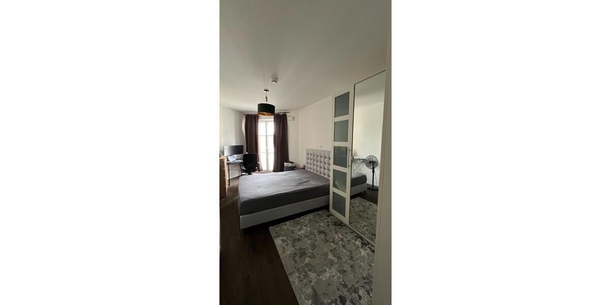 Etagenwohnung Hamburg Altstadt - 2 Zimmer, 79 m&sup2;, 1.450&euro; | Angebot:24515407