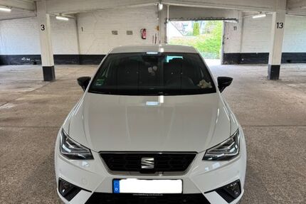 Seat Ibiza 29.200 km 16.000 &euro; Hamburg 22305