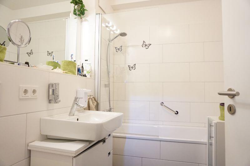 Etagenwohnung Ahrensburg - 2.5 Zimmer, 76 m&sup2;, 1.020&euro; | Angebot:25364792