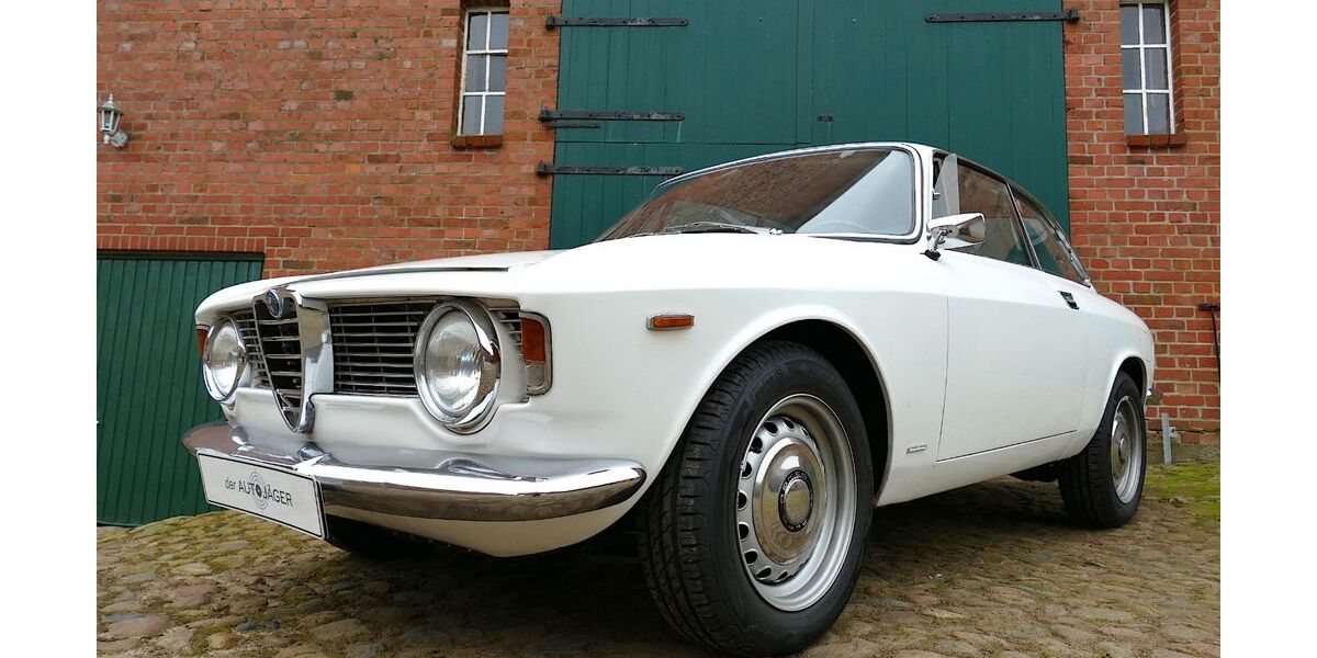 Alfa Romeo Giulia 84.850 km 39.800 &euro; Hamburg 22047