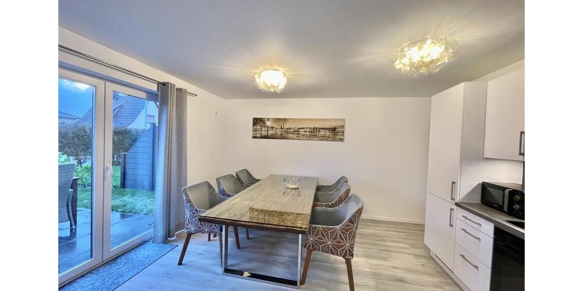 Reihenhaus Norderstedt Friedrichsgabe - 5 Zimmer, 132 m&sup2;, 2.250&euro; | Angebot:25656648