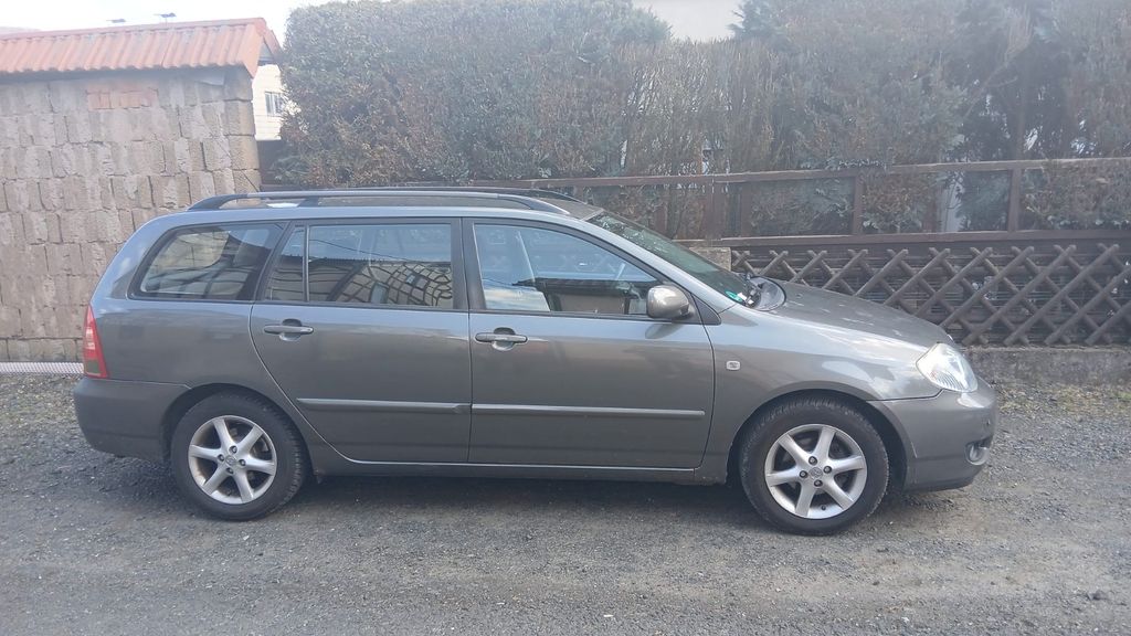 Toyota Corolla 209.353 km 2.999 &euro; Hamburg 21035