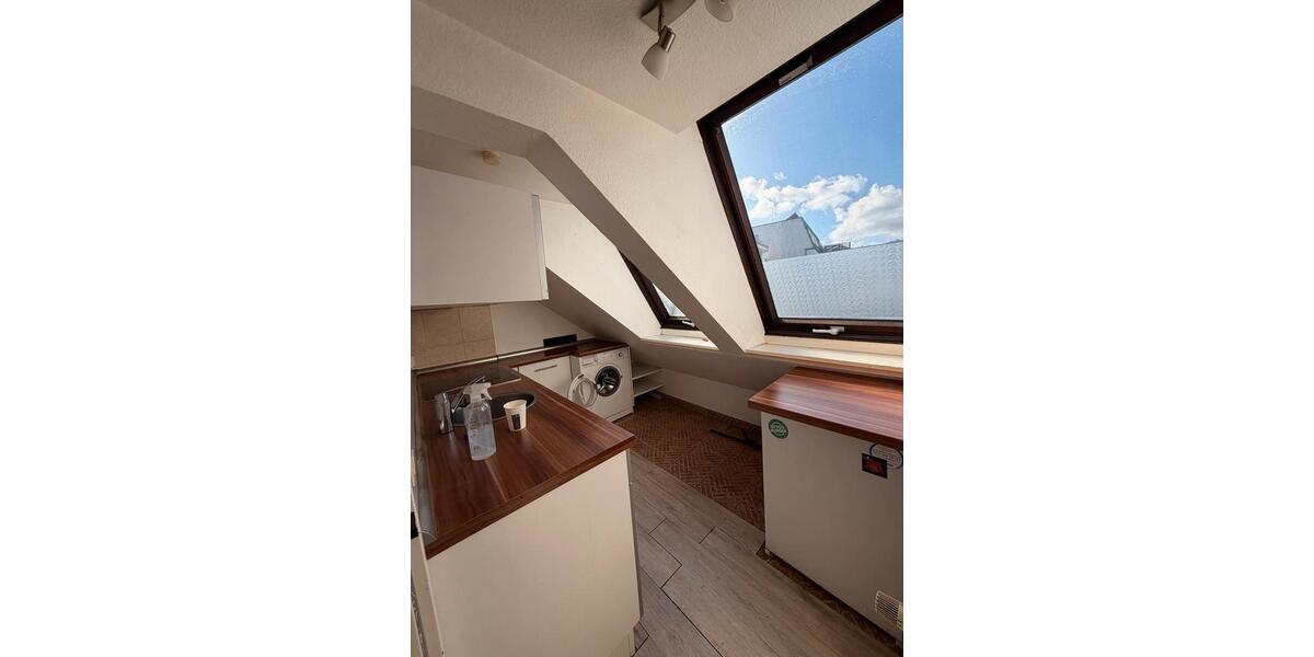 Dachgeschoßwohnung Hamburg Altona-Nord - 2 Zimmer, 65 m&sup2;, 1.400&euro; | Angebot:26007587