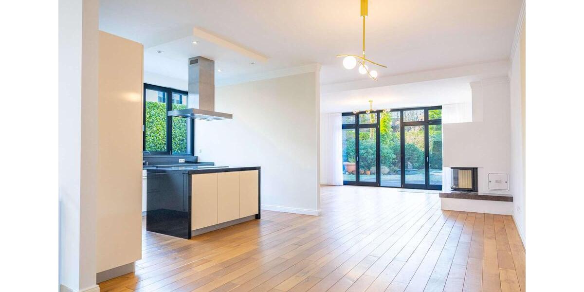 Maisonettenwohnung Hamburg Harburg - 4 Zimmer, 215 m&sup2;, 3.000&euro; | Angebot:24876425