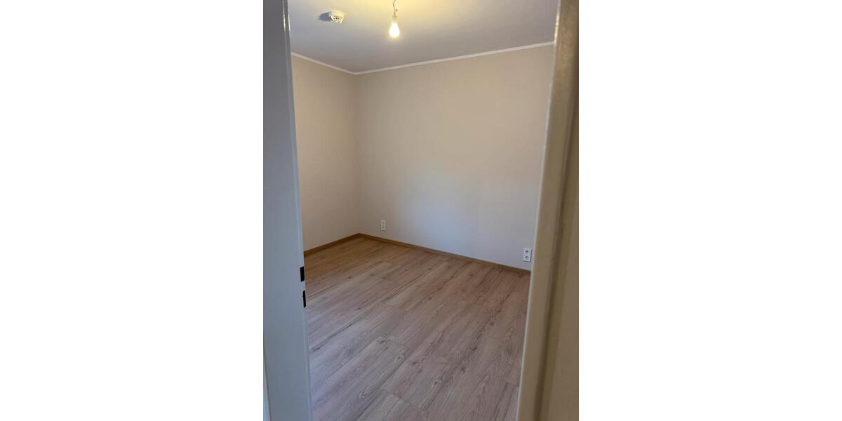 Etagenwohnung Hamburg Wandsbek - 3 Zimmer, 65 m&sup2;, 1.300&euro; | Angebot:25483310