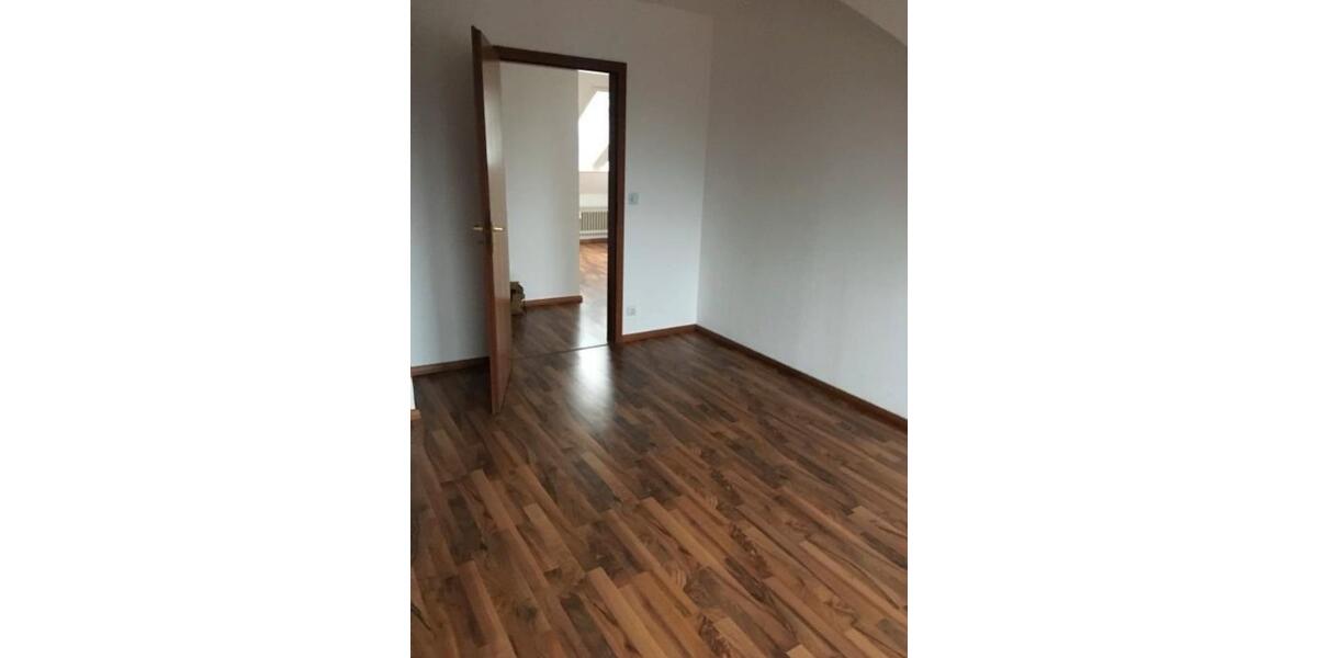 Dachgeschoßwohnung Hamburg Wandsbek - 2 Zimmer, 58 m&sup2;, 1.070&euro; | Angebot:25570017
