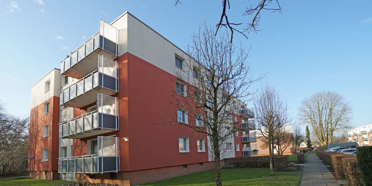 Etagenwohnung Pinneberg - 3 Zimmer, 85 m&sup2;, 1.060&euro; | Angebot:25717454