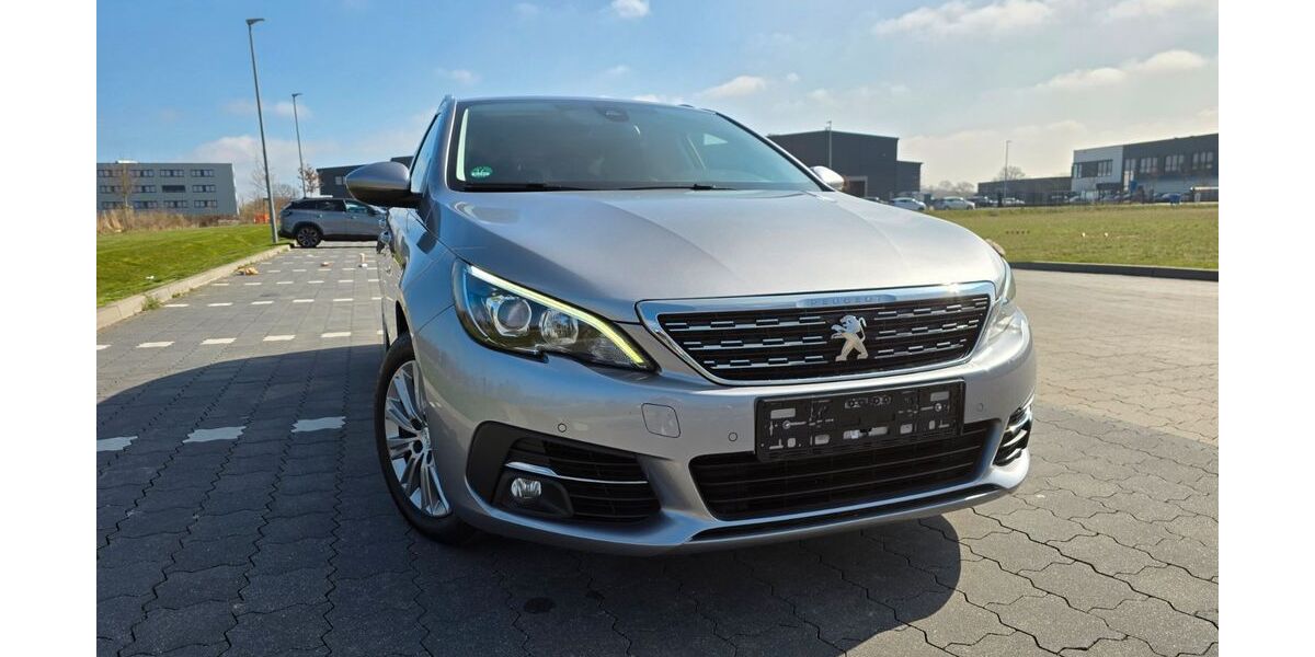 Peugeot 308 98.000 km 13.990 &euro; Ahrensburg 22926