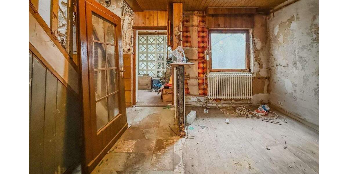 Doppelhaushälfte Hamburg Langenhorn - 3 Zimmer, 127 m&sup2;, 125.000&euro; | Angebot:25679203