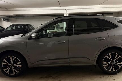 Ford Kuga 30.000 km 22.899 &euro; Hamburg 22175