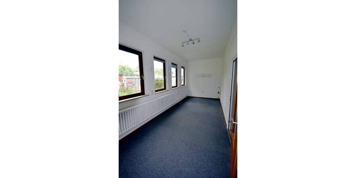 Gewerbeobjekt Uetersen - 3 Zimmer, 87 m&sup2;, 870&euro; | Angebot:25726943