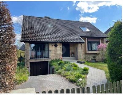 ANKOMMEN UND WOHLFÜHLEN - CHARMANT WOHNEN - Einfamilienhaus Hamburg Wandsbek | Angebot:25400525