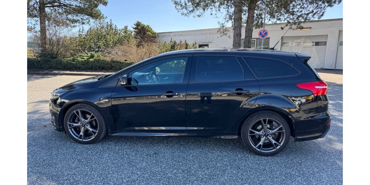 Ford Focus 75.856 km 8.590 &euro; Barsbüttel 22885