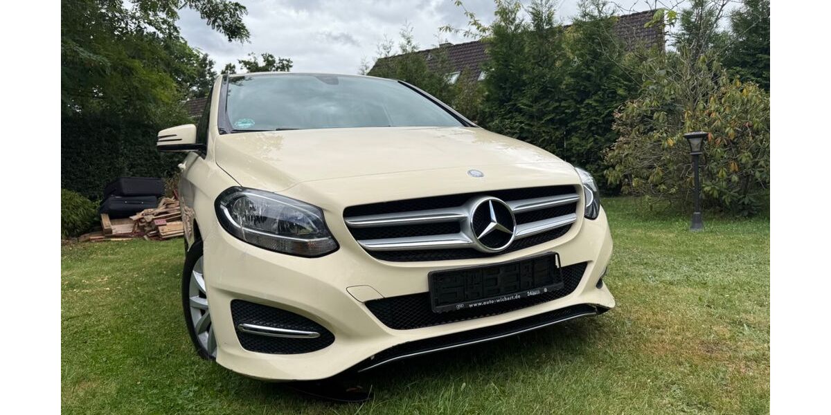 Mercedes-Benz B 180 389.500 km 3.900 &euro; Witzhave 22969
