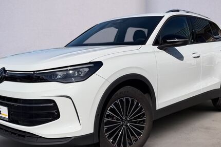 VW Tiguan 9.717 km 34.970 &euro; Bargteheide 22941