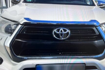 Toyota Hilux 257.920 km 29.950 &euro; Hamburg - 1 Min. vom Hamburg Airport 22415