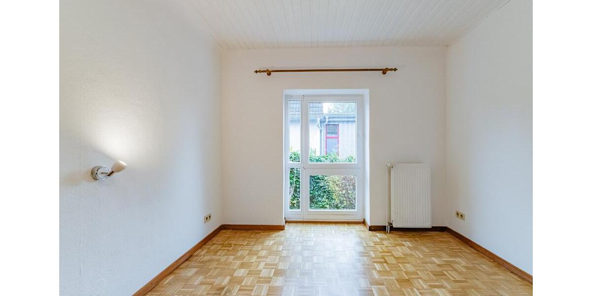 Einfamilienhaus Hamburg Eidelstedt - 8 Zimmer, 146 m&sup2;, 870.000&euro; | Angebot:25933924