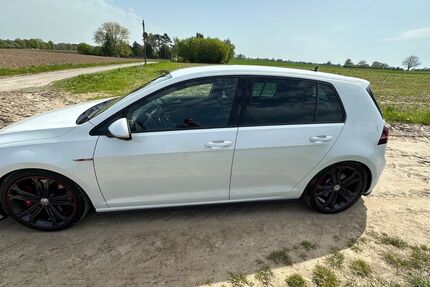 VW Golf 114.500 km 20.990 &euro; Bad Oldesloe 23843