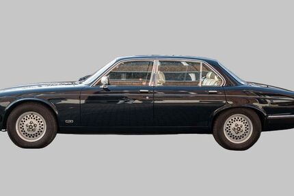 Jaguar XJ12 106.524 km 19.000 &euro; Hamburg 22041