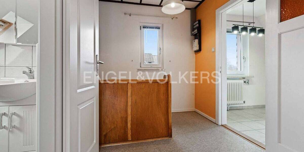 Einfamilienhaus Schmalfeld - 4 Zimmer, 129 m&sup2;, 249.000&euro; | Angebot:26044366