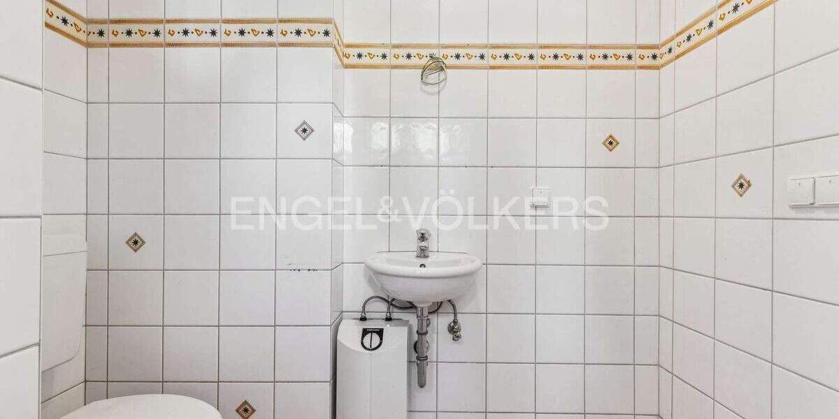 Mehrfamilienhaus, Wohnhaus Ammersbek Siedlung Daheim-Heimgarten - 8 Zimmer, 174 m&sup2;, 498.000&euro; | Angebot:25701558