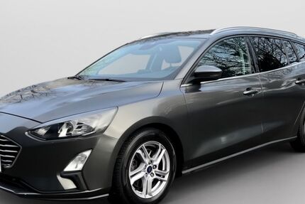 Ford Focus 52.011 km 16.985 &euro; Hamburg 22045