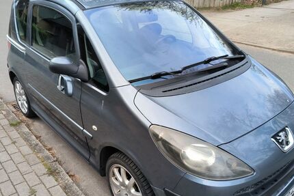 Peugeot 1007 97.400 km 1.999 &euro; Hamburg 21149