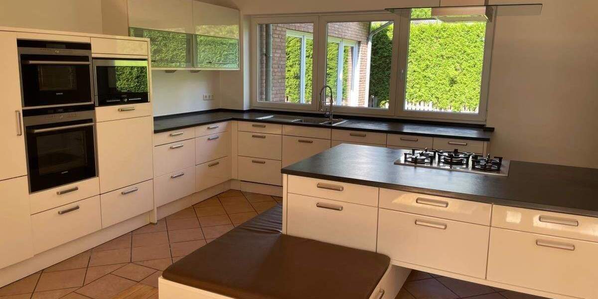 Mehrfamilienhaus, Wohnhaus Hamburg Volksdorf - 7 Zimmer, 247 m&sup2;, 2.890&euro; | Angebot:25879704