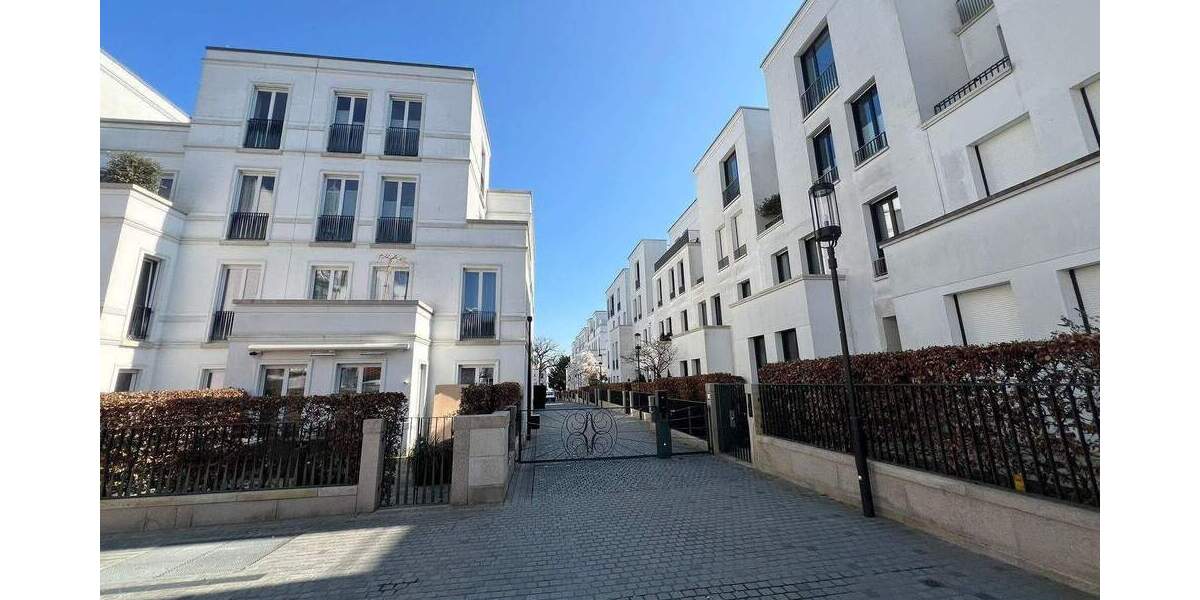 Etagenwohnung Hamburg Harvestehude - 2 Zimmer, 50 m&sup2;, 2.650&euro; | Angebot:25728007