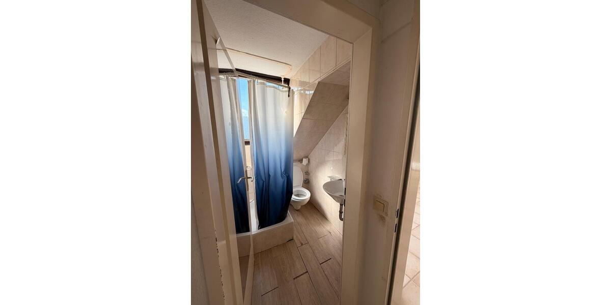 Dachgeschoßwohnung Hamburg Altona-Nord - 2 Zimmer, 65 m&sup2;, 1.400&euro; | Angebot:26007587