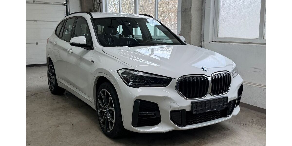 BMW X1 72.000 km 24.490 &euro; Hamburg 22043
