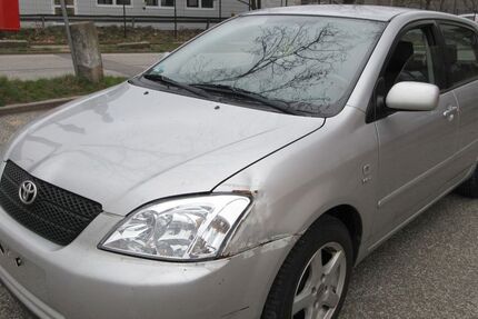 Toyota Corolla 92.593 km 2.900 &euro; Hamburg 20537