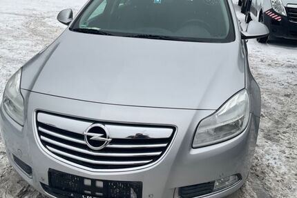 Opel Insignia 182.000 km 3.999 &euro; Hamburg 21107