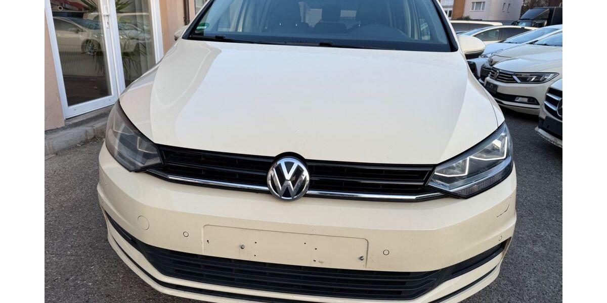 VW Touran 312.000 km 5.950 &euro; Hamburg 22047