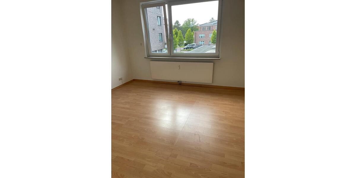 Etagenwohnung Elmshorn - 2 Zimmer, 60 m&sup2;, 720&euro; | Angebot:25944642