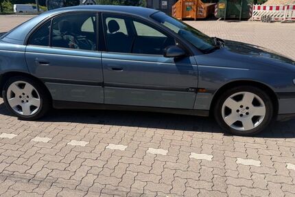Opel Omega 154.200 km 2.400 &euro; Bad Oldesloe 23843