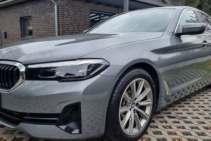 BMW 520 19.987 km 36.890 &euro; Hamburg 21077