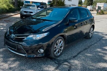 Toyota Auris 124.770 km 10.490 &euro; Barsbüttel 22885