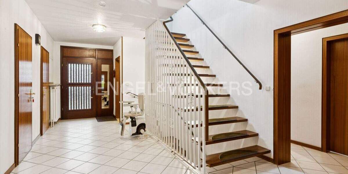 Einfamilienhaus Ahrensburg - 7 Zimmer, 300 m&sup2;, 1.500.000&euro; | Angebot:25701922