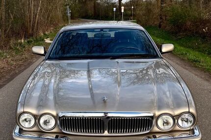 Jaguar XJ8 165.000 km 9.000 &euro; Hamburg 20357