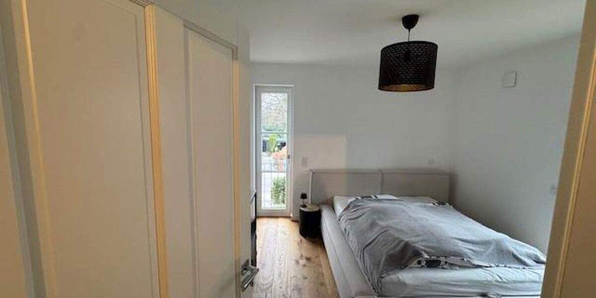 Etagenwohnung Hamburg Blankenese - 2 Zimmer, 67 m&sup2;, 1.665&euro; | Angebot:25896704